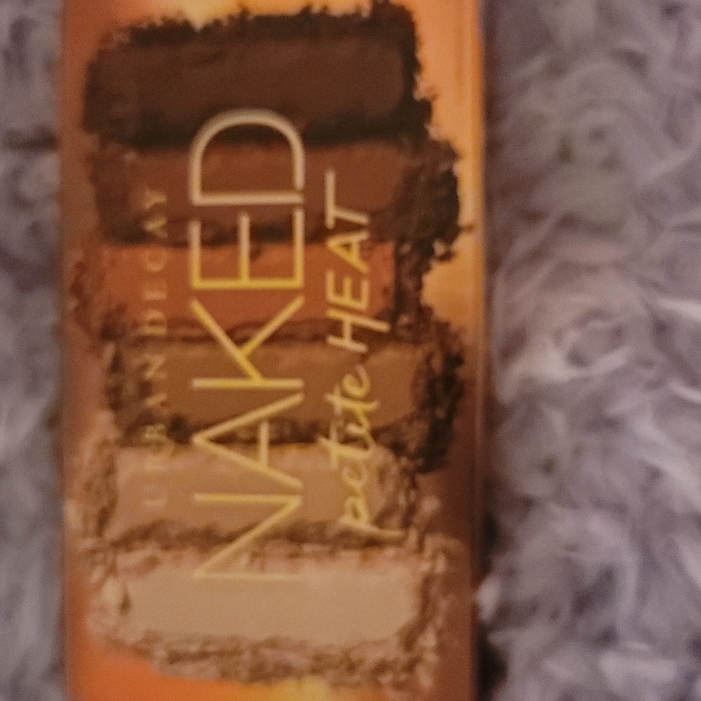 Urban decay Naked petite HEAT palette